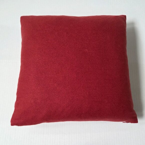 Amazon.com: Woolrich Luxury Quilted Throw - Cabin Lifestyle  Woolrich Pillow Red Felted Wool Moose Applique Down Insert Country Cabin 16x16
